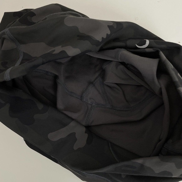 ZYIA Pants & Jumpsuits Zyia Leggings Small Camo Dark Forest Crop